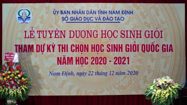 Lễ tuyên dương học sinh giỏi tham dự kỳ thi chọn HSG quốc gia năm học 2020-2021