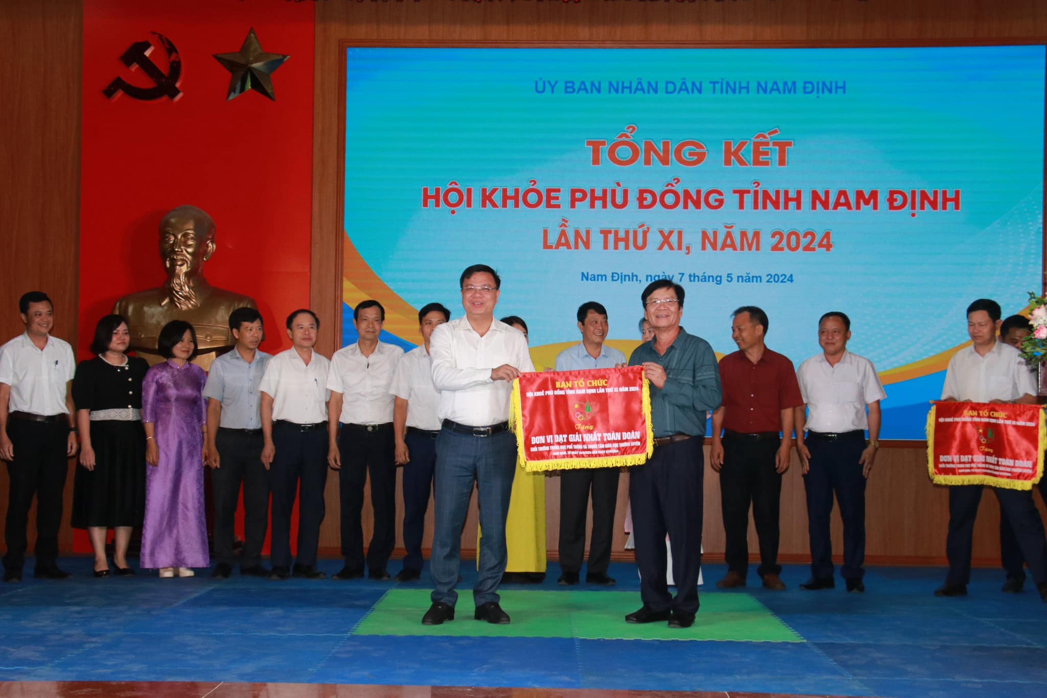 Trường THPT chuyên Lê Hồng Phong đoạt cờ giải Nhất toàn đoàn khối THPT tại Hội khoẻ Phù Đổng tỉnh Nam Định lần thứ XI năm 2024 