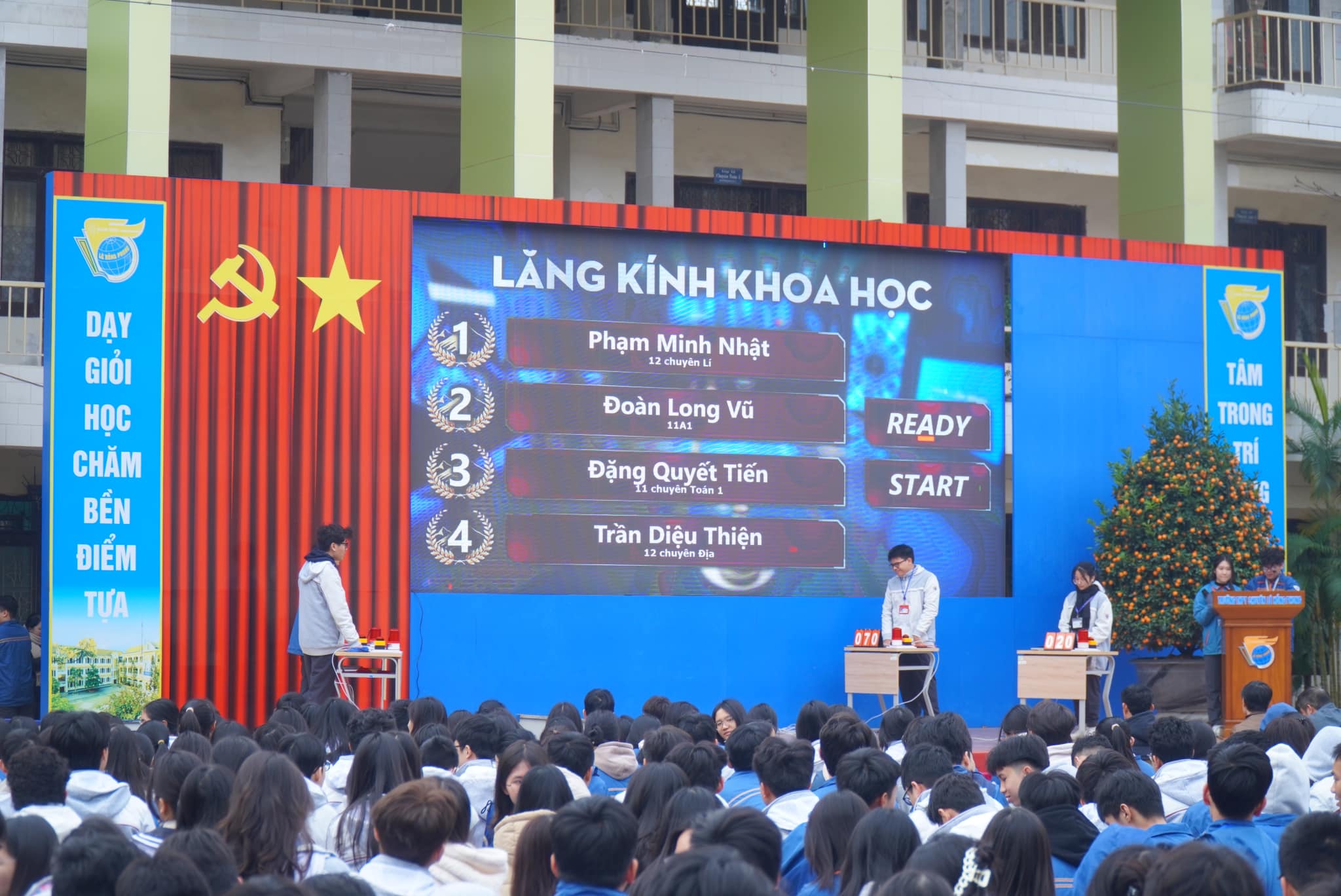 Những trận bán kết kịch tính của Cuộc thi Lăng kính khoa học năm 2025