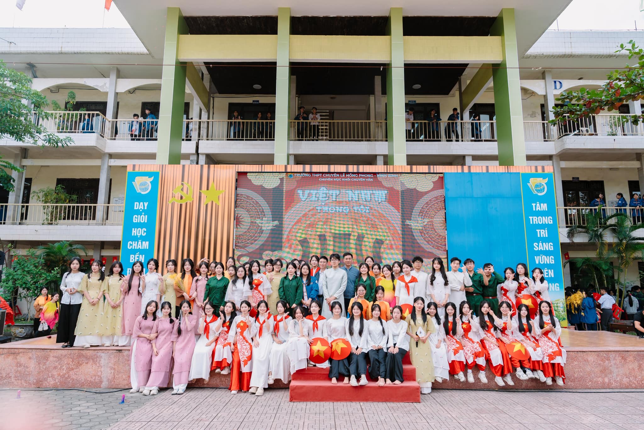 Chuyên mục khối Chuyên Văn - Chủ đề "Việt Nam trong tôi"