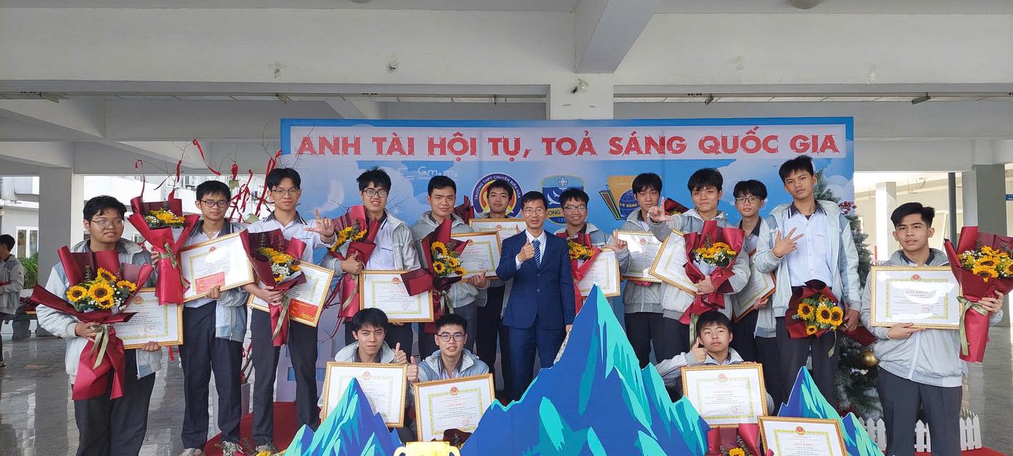 Một hành trình - Nhiều phép thử - Một nghiệm chung