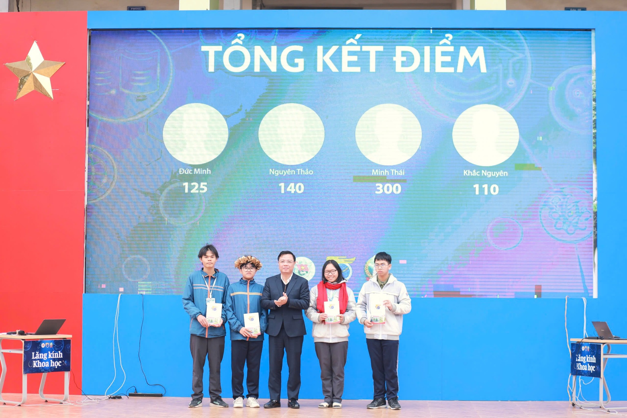 Thí sinh Phạm Minh Thái - Lớp 12 chuyên Địa xuất sắc giành vòng nguyệt quế với 300 điểm