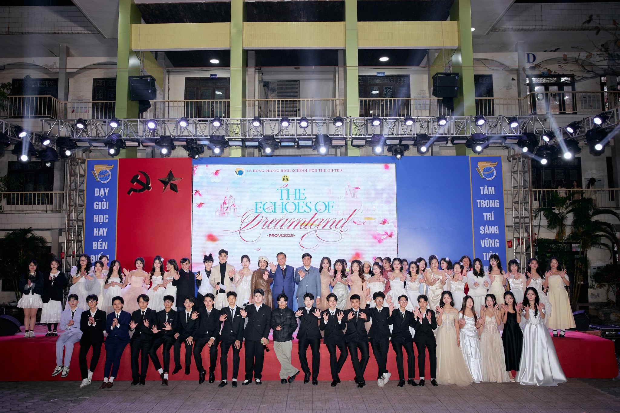 Âm vang của cõi mộng - Dạ hội Tiếng Anh 2026 thắp sáng đêm thanh xuân tại Lê Hồng Phong
