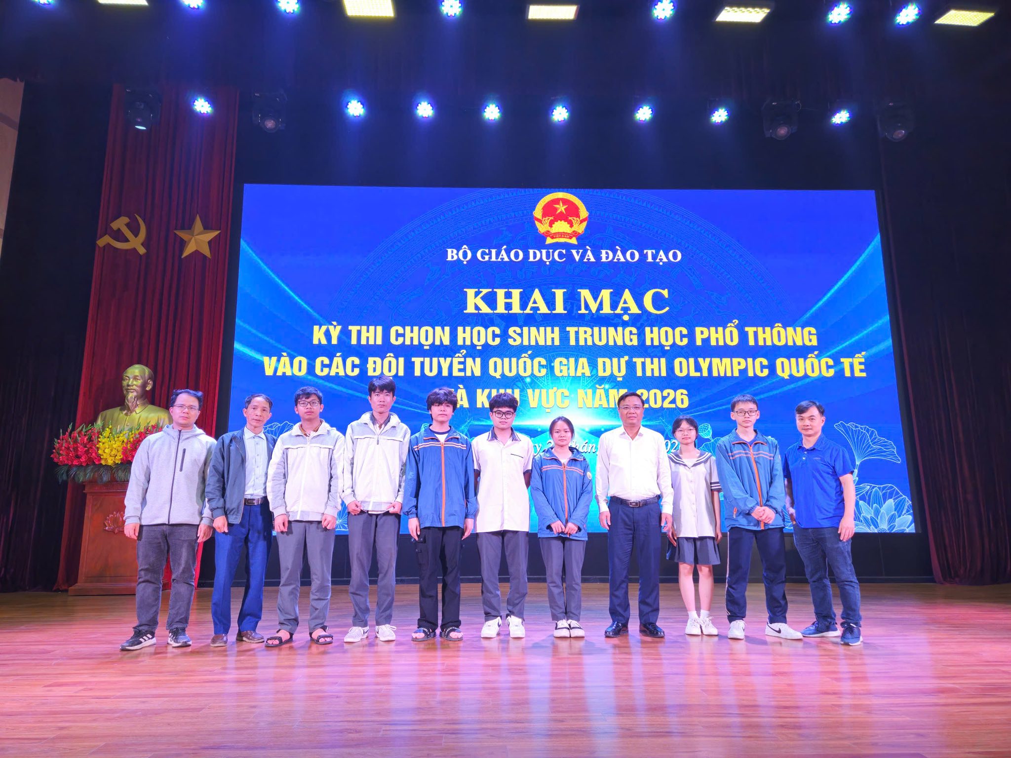 Tự tin bước vào đấu trường trí tuệ: 7 học sinh chuyên Lê Hồng Phong dự thi chọn đội tuyển Olympic Quốc gia