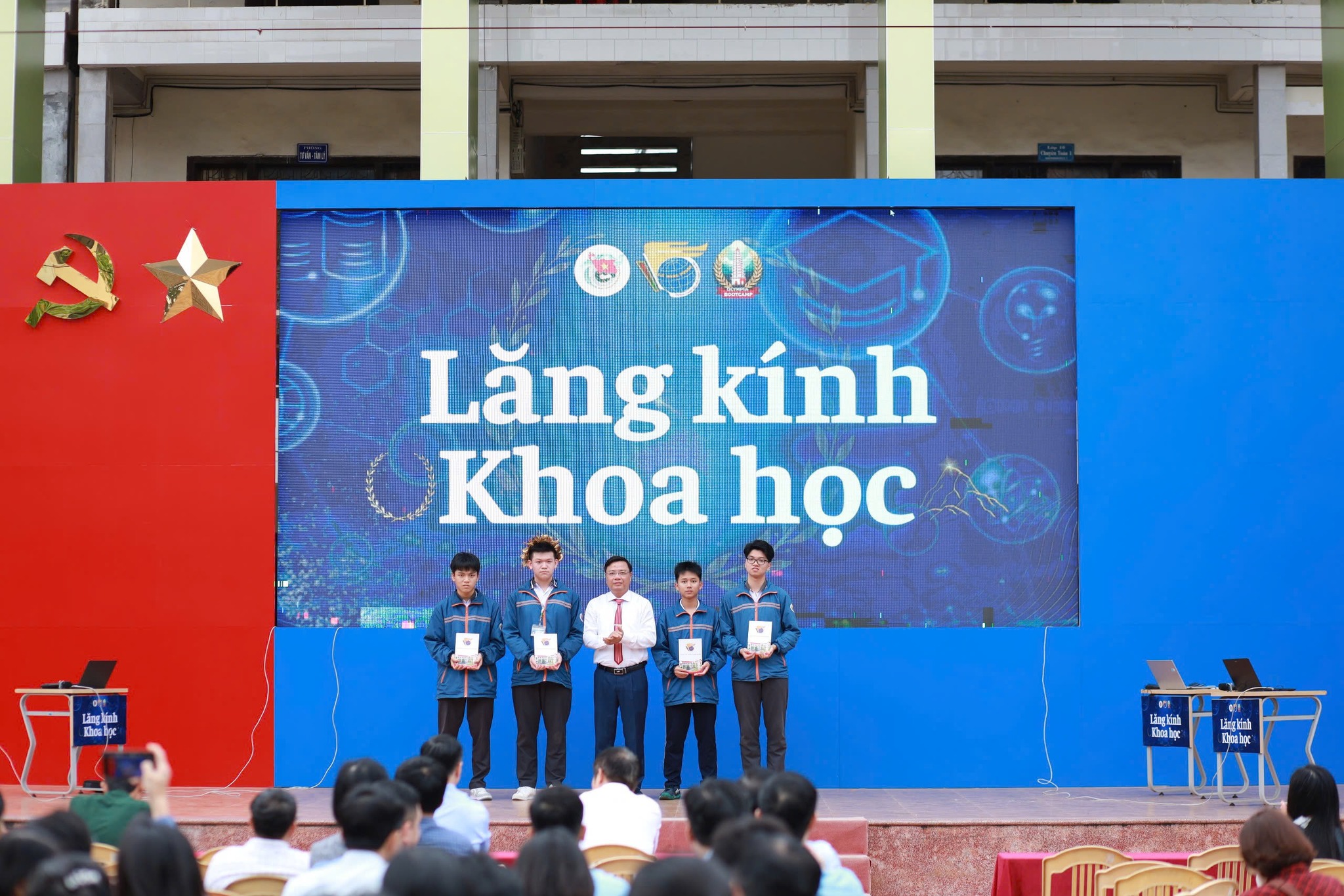 Bán kết rực lửa: Màn lội ngược dòng của "chiến binh" Toán học!