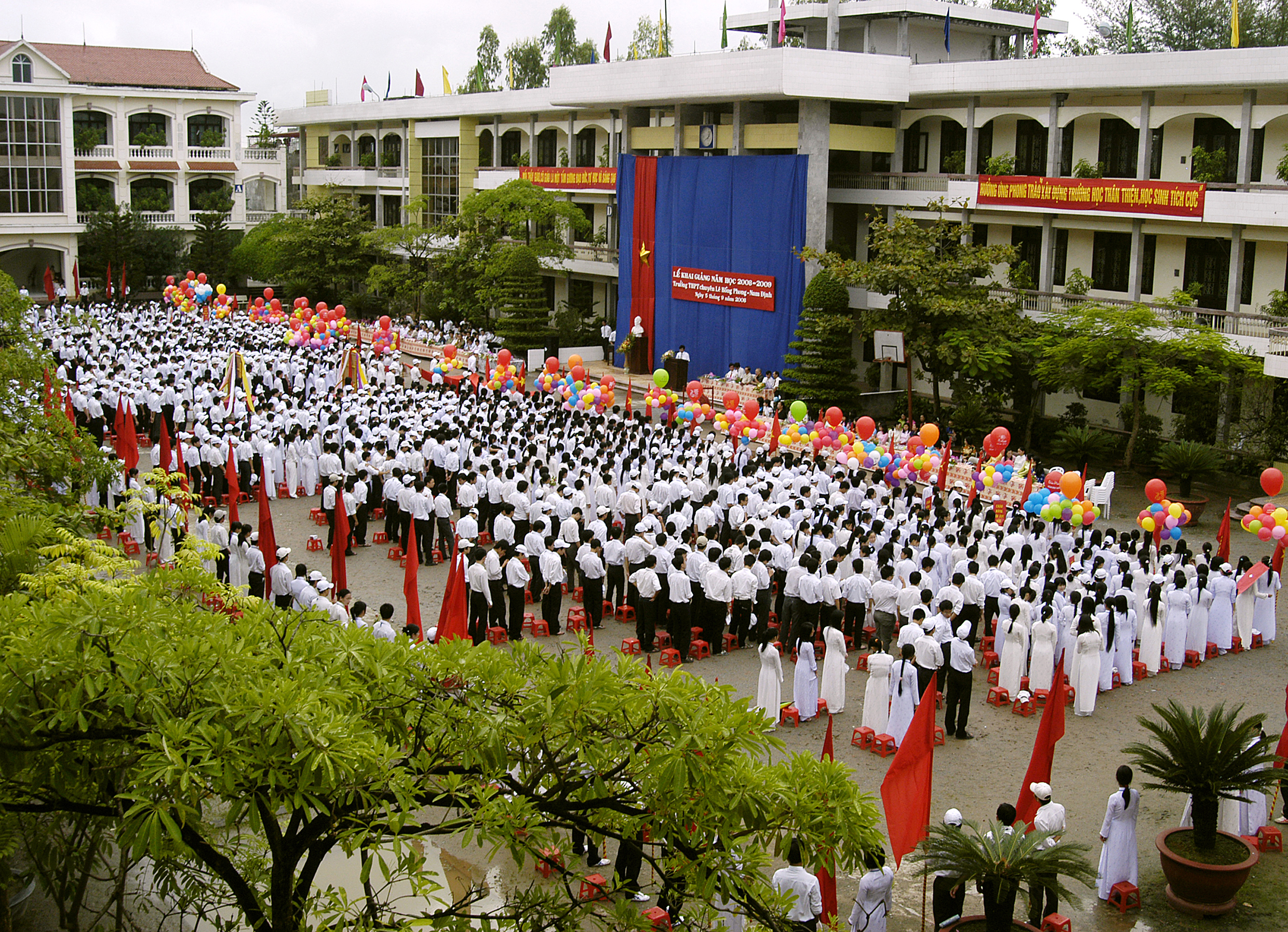 Chương trình văn nghệ của chi đoàn giáo viên