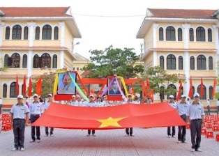 Khai giảng năm học mới 2012-2013