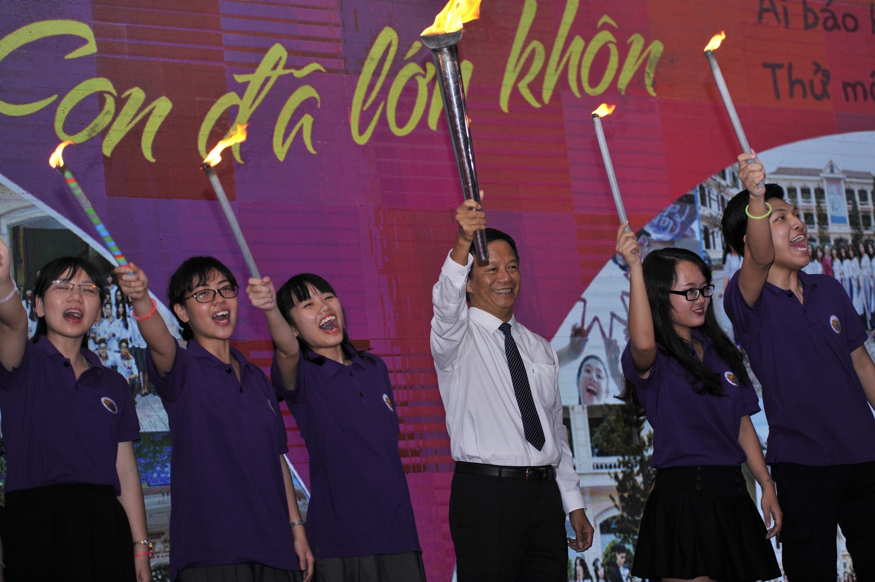 LỄ TRI ÂN VÀ TRƯỞNG THÀNH CHO HỌC SINH KHÓA 2014 – 2017